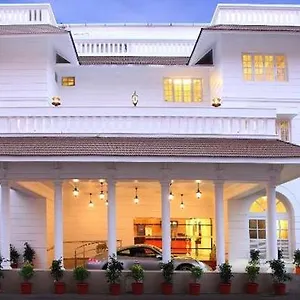 Luciya Palace Hotel